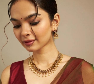 The Luxury Of Artificial Jewellery: A Glittering Affair In Fashion