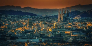 Top Spainish Nighlife Destinations Guide: Best Seasons To Visit Spain's Most Prized Destinations - Andy