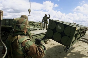 Ukraine : Les États-Unis Ont Déjà Livré Discrètement Des Missiles Longue Portée à Kiev