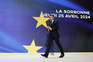 Macron à La Sorbonne : Défense, Frontières… Ce Qu’il Faut Retenir De Son Discours Sur L’Europe