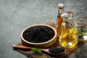 Vegetarian? Vegan? No Problem! How To Use Sesame Oil In Plant-Based Cooking