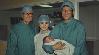 SEE FIRST JAMES NORTON, BILL NIGHY TRAILER FOR NETFLIX JOY MOVIE ON THE FIRST IN VITRO FERTILISATION BORN BABY