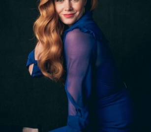 AMY ADAMS SET AS LEAD IN NEW MOVIE DRAMA AT THE SEA