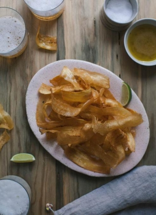 Plantain Chips With Mojo Sauce