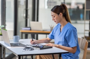 Navigating Online Nursing Education: Tips For Successful E-Learning