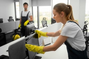 5 Reasons To Invest In Professional Office Cleaning Services This Spring