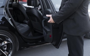 The Ultimate Airport Experience: What To Expect When Using Limo Services