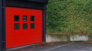 Sliding Garage Doors – When And Where Should They Be Installed?