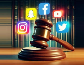 US Supreme Court Weighs Laws Regulating Social Media Giants' Content Moderation