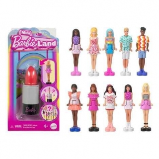 Miniaturized Doll Collections - The Mini BarbieLand Collection Makes Playing Portable (TrendHunter.com)
