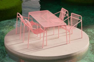 Powder-Coated Steel Furniture - Objekte Unserer Tage Designs The IVY Outdoor Collection (TrendHunter.com)