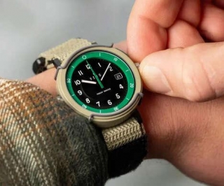 Forest Ranger-Honoring Watches - VERO US Forest Service Edition Field Watches Come In Four Colors (TrendHunter.com)