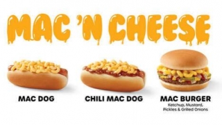 Macaroni-Topped Hot Dogs - Wienerschnitzel Is Serving Up A New Mac Dog This Summer (TrendHunter.com)