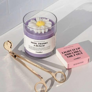 Mom-Inspired Candle Lines - Candier Gears Up For Mother's Day With A Special Range Of Candles (TrendHunter.com)