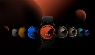 Planet-Resembling Watch Faces - Samsung Presents Its Galaxy Time Series Of Timepieces (TrendHunter.com)