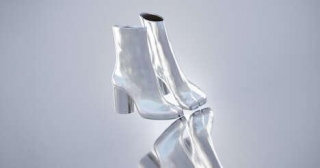 Digital-First Luxury Apparel - Maison Margiela Unveils A New Digital Product Collection With Mmerch (TrendHunter.com)