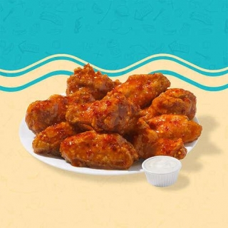 Mango Habanero Wing Sauces - Hooters Just Added A New Mango Habanero Wing For A Limited Time (TrendHunter.com)