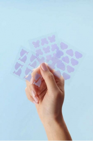 Pimple Patch Challenges - Florence By Mills Encourages People To Wear Spot A Spot Acne Patches (TrendHunter.com)