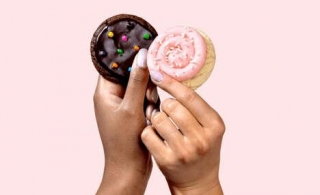 Miniature Monday Cookie Campaigns - Crumbl Mini Cookies Will Be Available For Fans On Mondays (TrendHunter.com)