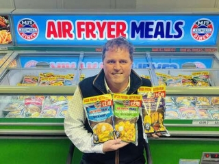 Air Fryer Frozen Meals - MJ's Diner Air Fryer Meal Range Offers A Fakeaway Experience (TrendHunter.com)