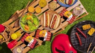 Plant-Based Grilled Meats - Kraft Heinz Launches Plant-Based Hot Dogs And Sausages With NotCo (TrendHunter.com)
