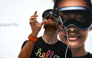 Apple tiene como objetivo lanzar un Apple Vision barato a finales de 2025