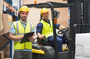4 Strategies For Hiring Warehouse Services For Your Business