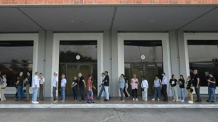 Panamanians Queue In The Capital To Cast Their Votes