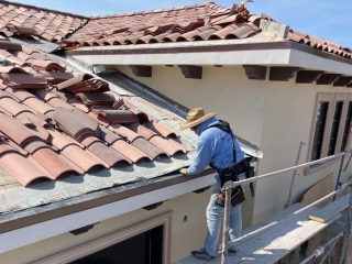 Long Beach Homes & Businesses: Get The Roof You Deserve With Gaf-Certified Contractors
