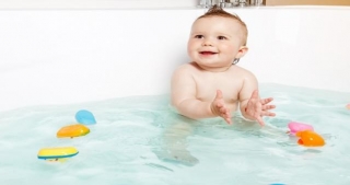 Cool And Creative Ways To Make Bath Time Fun For Your Child