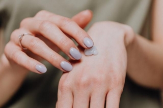 Which Spa Manicure Is Better?
