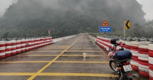 Phong Nha To Ke Sanh & Surendered Detour To Hue