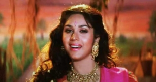 Meenakshi Seshadri Was Ousted From Damini After Refusing Rajkumar Santoshi’s Marriage Proposal, Other Actresses Said, “Something Is Very Wrong…”