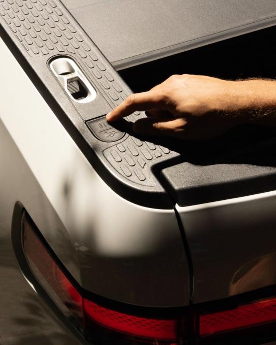 Rivian is re-launching R1T powered tonneau covers