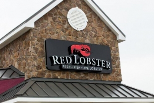 What Went WRONG At Red Lobster | WATCH