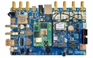 LimeNET Micro 2.0 Developer Edition board leverages Raspberry Pi CM4 and LimeSDR XTRX SDR module (Crowdfunding)