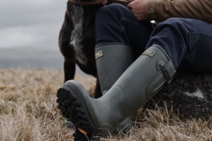 Why Choose Neoprene Lined Farm Wellies For Working On The Farm?
