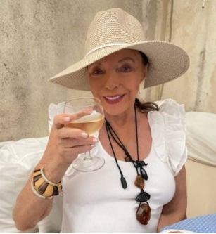91-Year-Old Joan Collins Enjoys Relaxing Summer In Glam Beachwear
