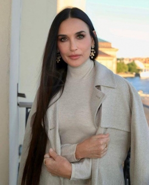 61-Year-Old Demi Moore Outshines Her Daughters In Steamy Bikini Body Snap