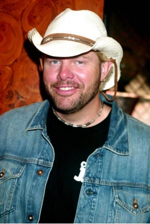 Toby Keith Dragged A Man Out Of A Bar The First Time Eric Church Met Him