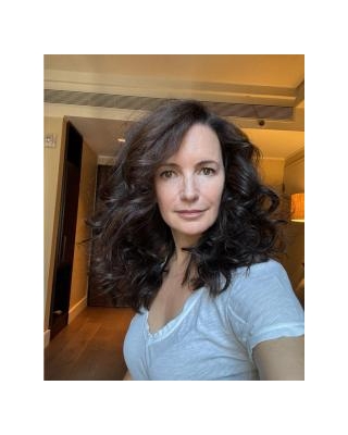 59-Year-Old Kristin Davis Praised For Going Makeup-Free After Ditching Fillers
