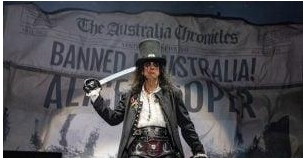 Alice Cooper Proves He’s Alive With New Photo After Terrifying Death Hoax News