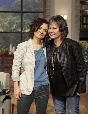 Roseanne Barr Blames Co-Star Sara Gilbert For Making Her Lose Her Job, Says She ‘Destroyed Her Life’