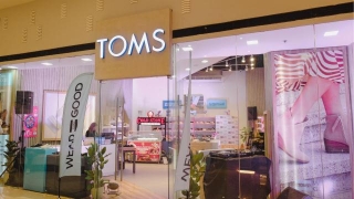 TOMS PH Celebrates Style And Sustainability This Women’s Month