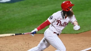 Phillies Rely On Homers To Down Pirates