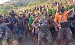 Παπούα Νέα Γουινέα: Δεκάδες νεκροί σε «βεντέτα» μεταξύ φυλών