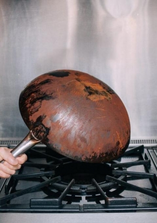 How To Revive A Rusty Wok