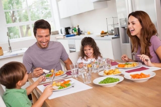 All You Need To Know About Not Letting Your Kid Touch Your Plate