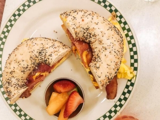 7 Of The Best Bagels In New York City