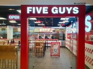 Five Guys Singapore Ion Orchard – Simple Restaurant, Complex Burgers